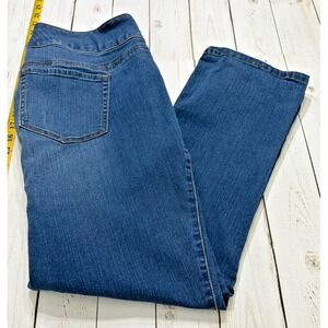 Torrid Stretch Denim Ankle Cropped  Medium‎ Wash Jeans Women's Size 16W